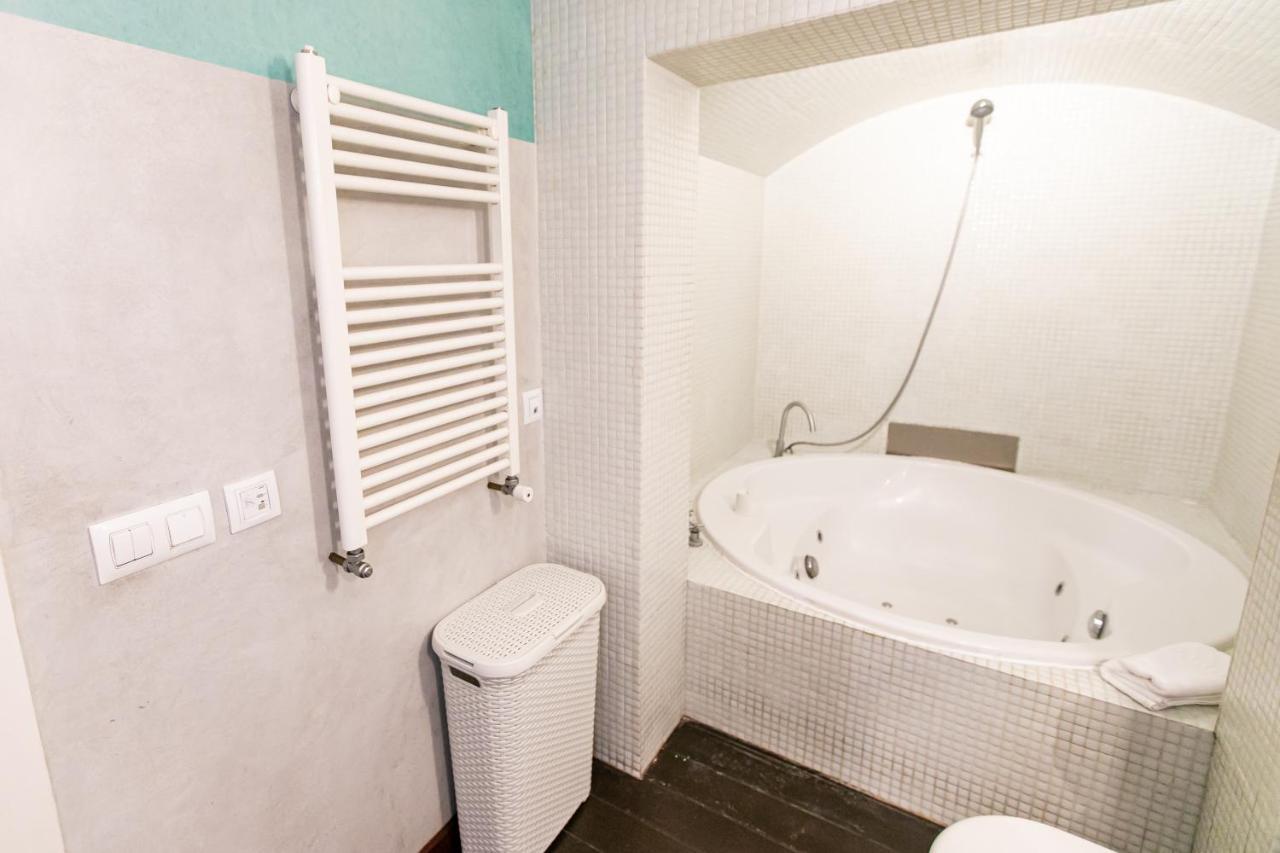 Apartamento 3 Dormitorios En Calle San Vicente. Séville Extérieur photo