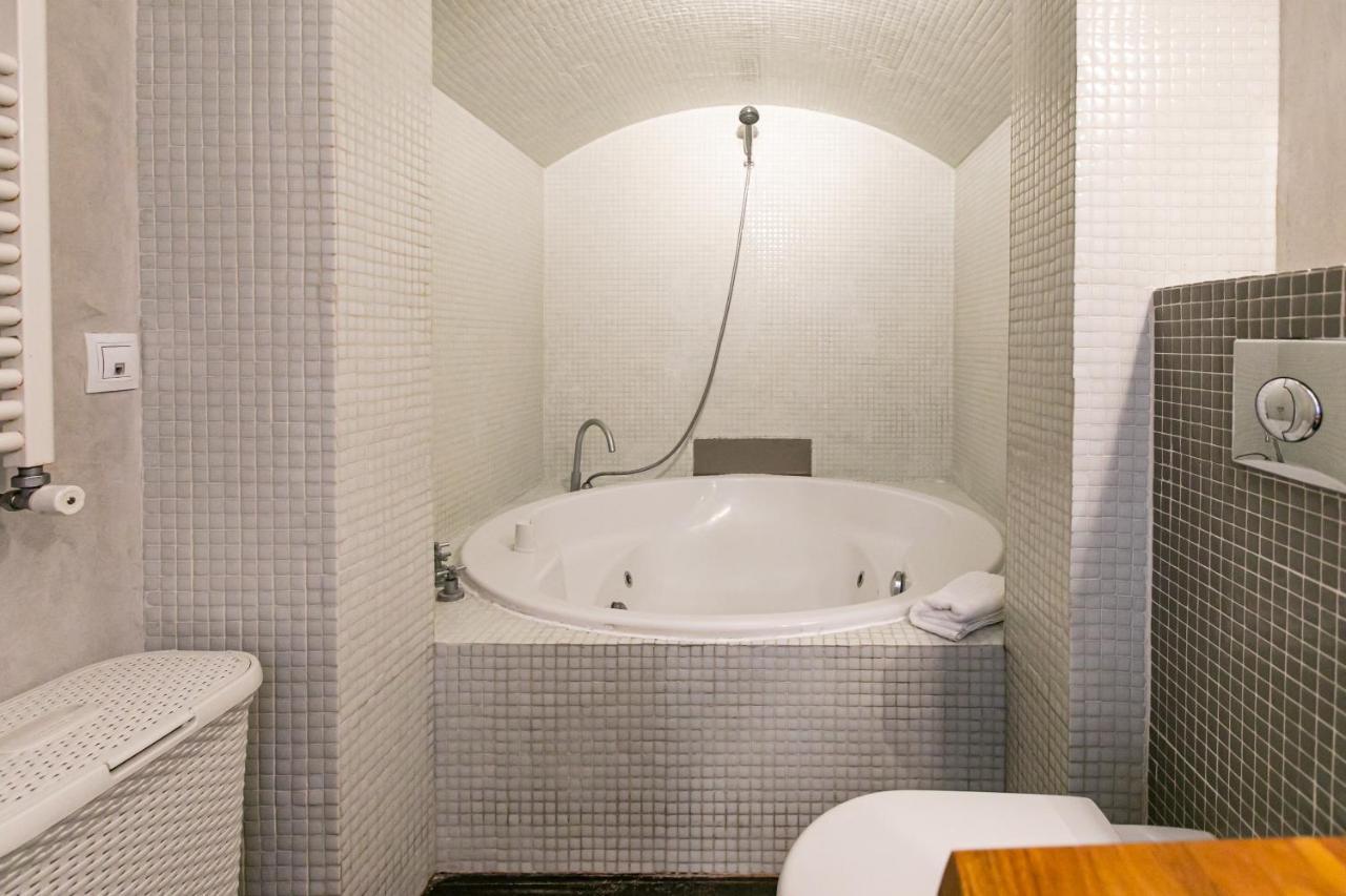 Apartamento 3 Dormitorios En Calle San Vicente. Séville Extérieur photo