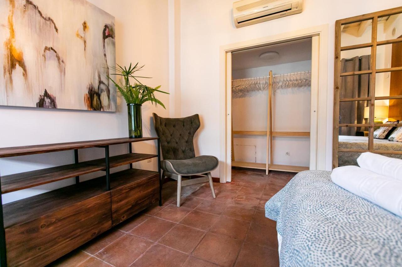 Apartamento 3 Dormitorios En Calle San Vicente. Séville Extérieur photo
